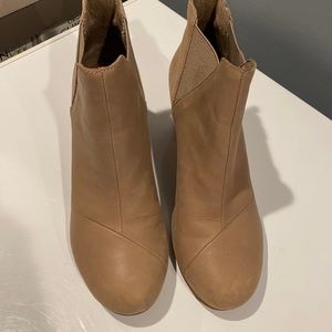 SALE *BUY2/GET1* Tom’s boots